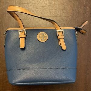 Classic Giani Bernini Satchel/Shoulder Bag - Navy/Tan